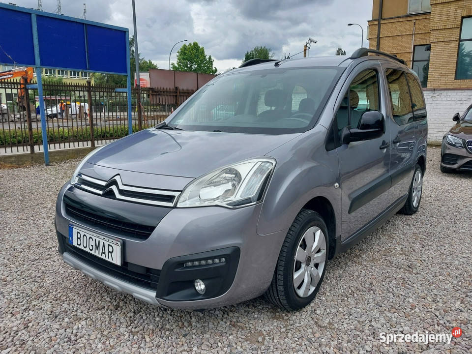 Citroen Berlingo 5 osobowy SALON pierwszy wł 100 światła do jazdy dziennej sprzedam