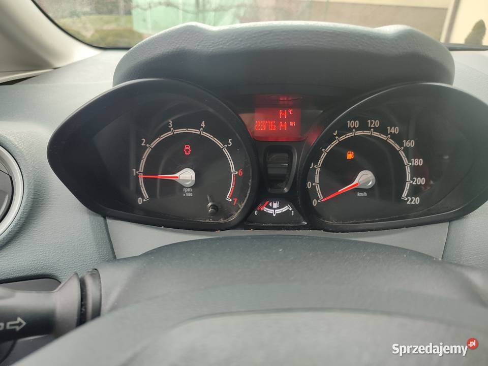 Ford Fiesta MK7 125 Benzynka Klimatyzacja kurtyny powietrzne