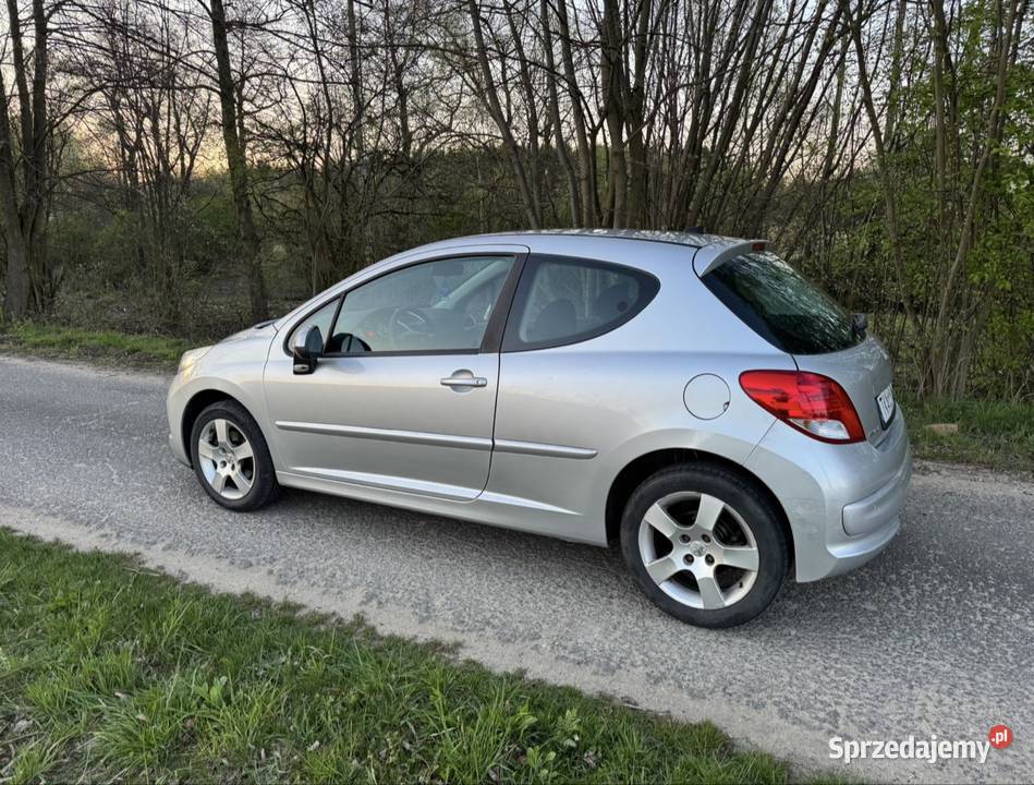 Peugeot 207 16 benzyna 3 drzwi Chełmek