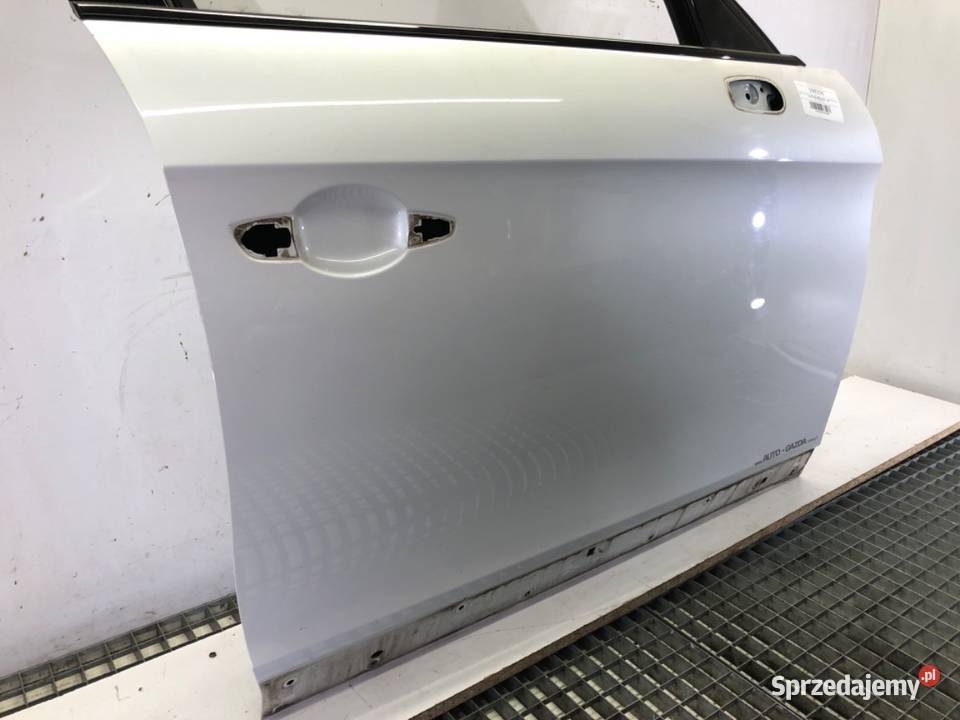 DRZWI PRAWY PRZÓD DS DS 5 Hatchback 1518 Drzwi podkarpackie