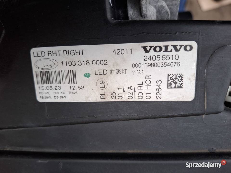VOLVO FH5 FH 5 REFLEKTOR PRAWY FULL LED LAMPA Bieleń
