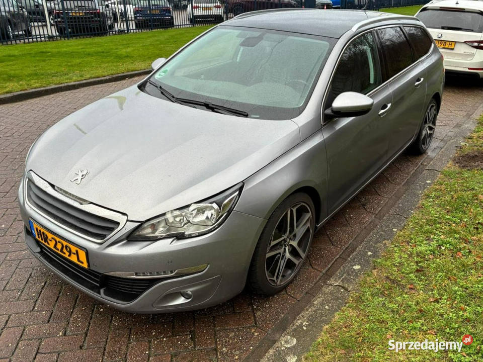 Peugeot 308 SW 16 HDI 120 Skóry Panorama dach T9 mazowieckie Lipówki sprzedam