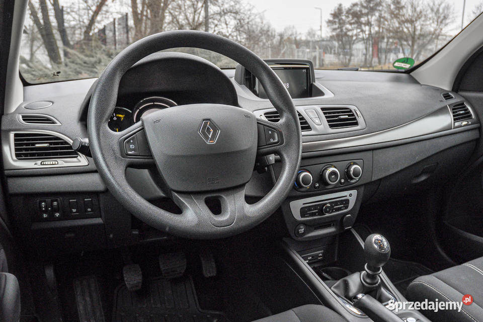 Renault Megane 2015 r Bezwypadkowy benzyna Wrocław