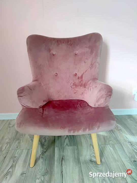 Fotel welurowy pudrowy róż Ostrowiec Świętokrzyski