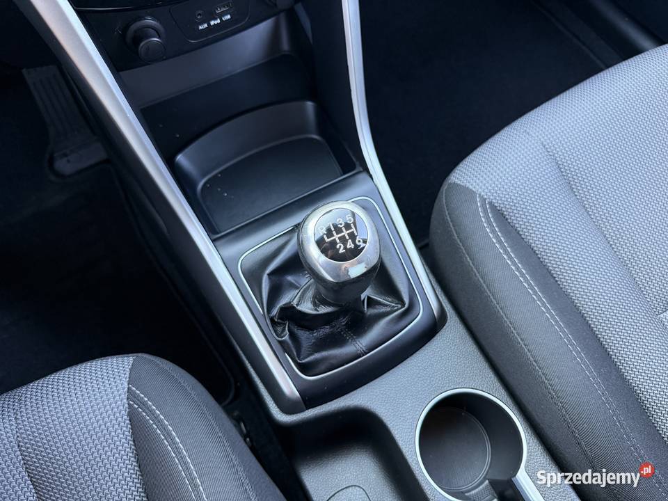 Hyundai i30 14 BENZYNA Klimatronik Nawigacja