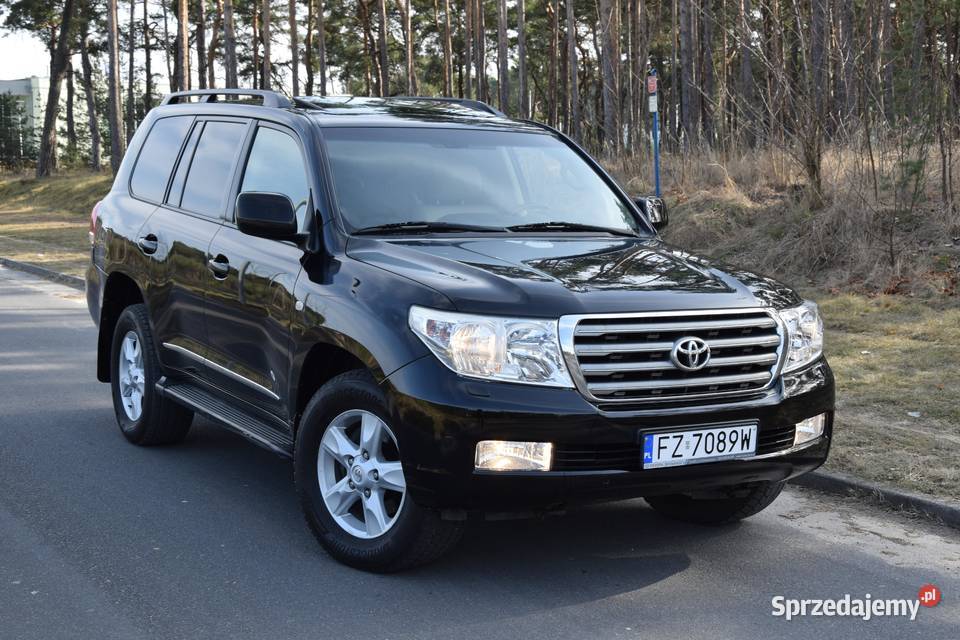 TOYOTA LAND CRUICER 200 4.5 V8 DIESEL SALON POLSKA SERWIS ASO BEZWYPADKOWA