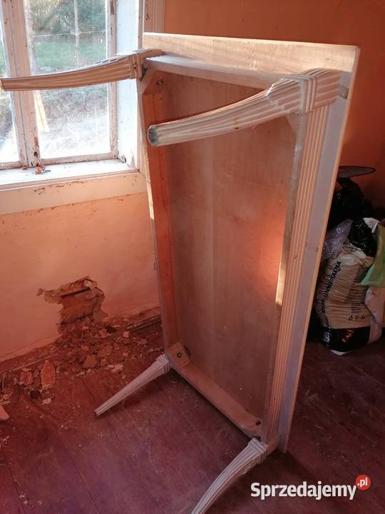 Sprzedam ławę z ozdobnymi nogami Pozostałe Jodłówka sprzedam