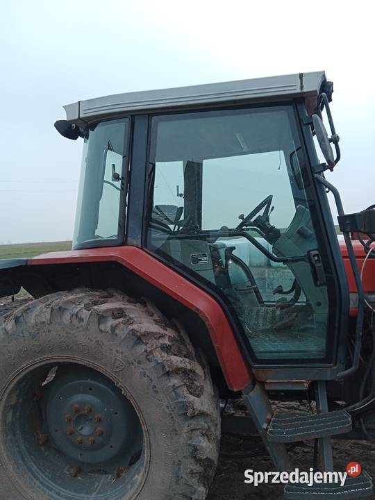 Massey Ferguson 6150 z turem pneumatyka Rozdrażew