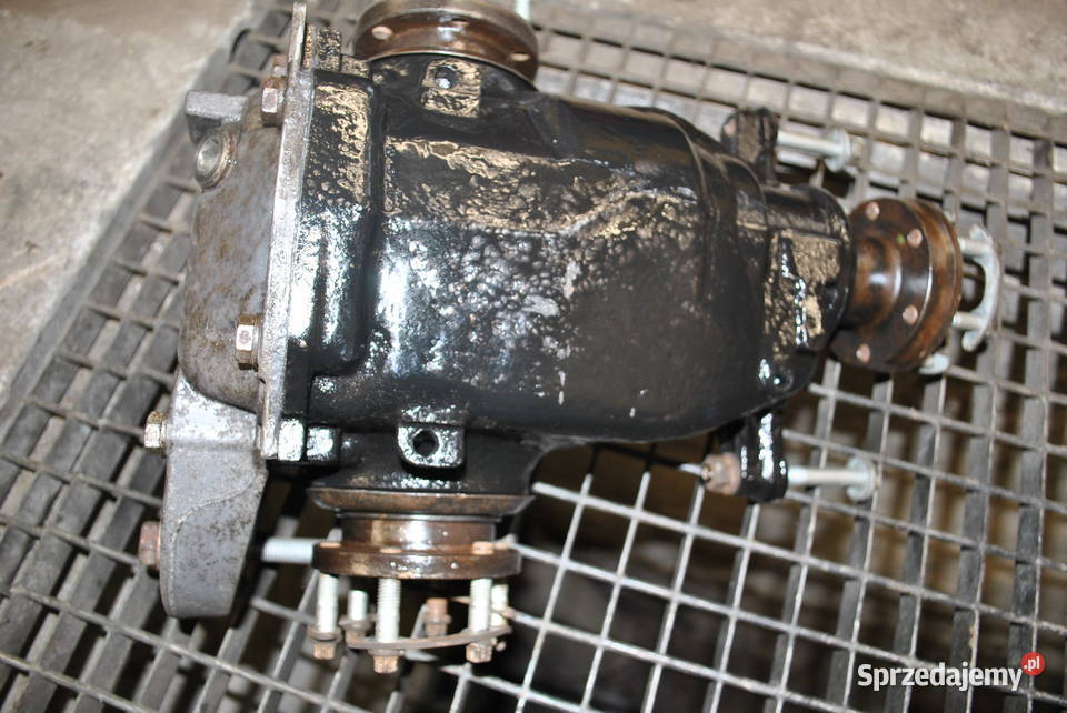 Most tylny BMW E60 E61 520d 523i 525i 525xi 528i osobowe śląskie Poręba sprzedam