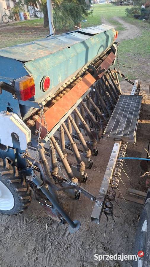 Siewnik poznaniak 27 na docisku Siewniki Czosnów sprzedam
