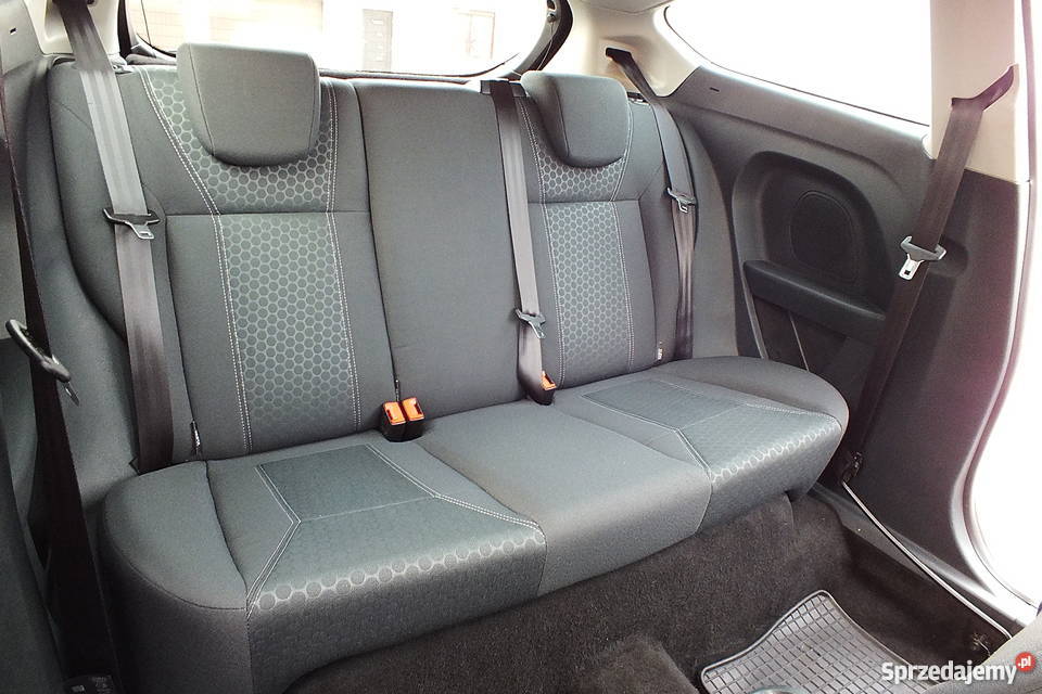 Ford Fiesta MK7 14 96 TITANIUM