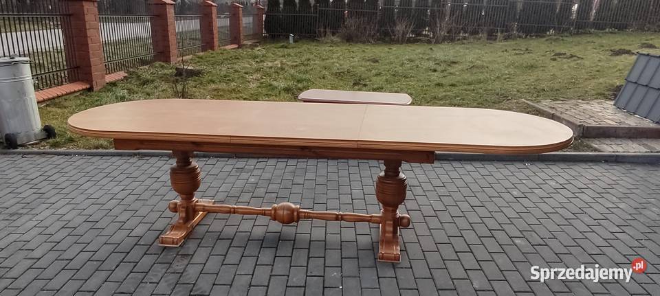 Stół dębowy 12 krzeseł małopolskie Książ Wielki