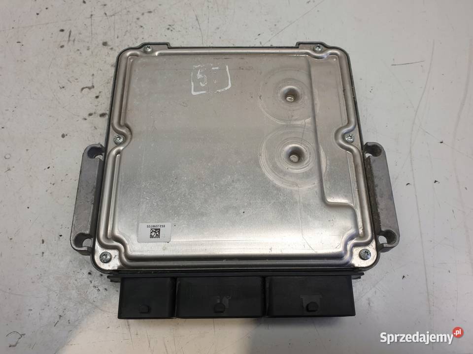 Renault Clio IV 15 DCi STEROWNIK SILNIKA Rudka