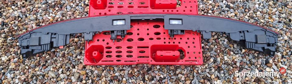 AUDI E TRON LAMPA TYŁ BLENDA 4KE945095B Lampy tylne