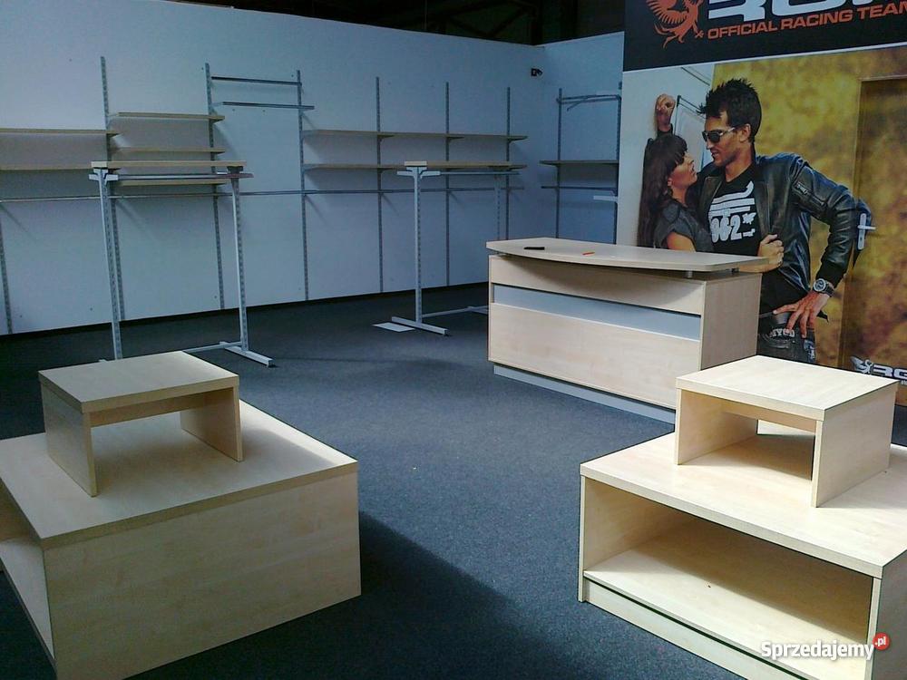 MEBLE Z LIKWIDACJI SKLEPU ODZIEŻOWEGO