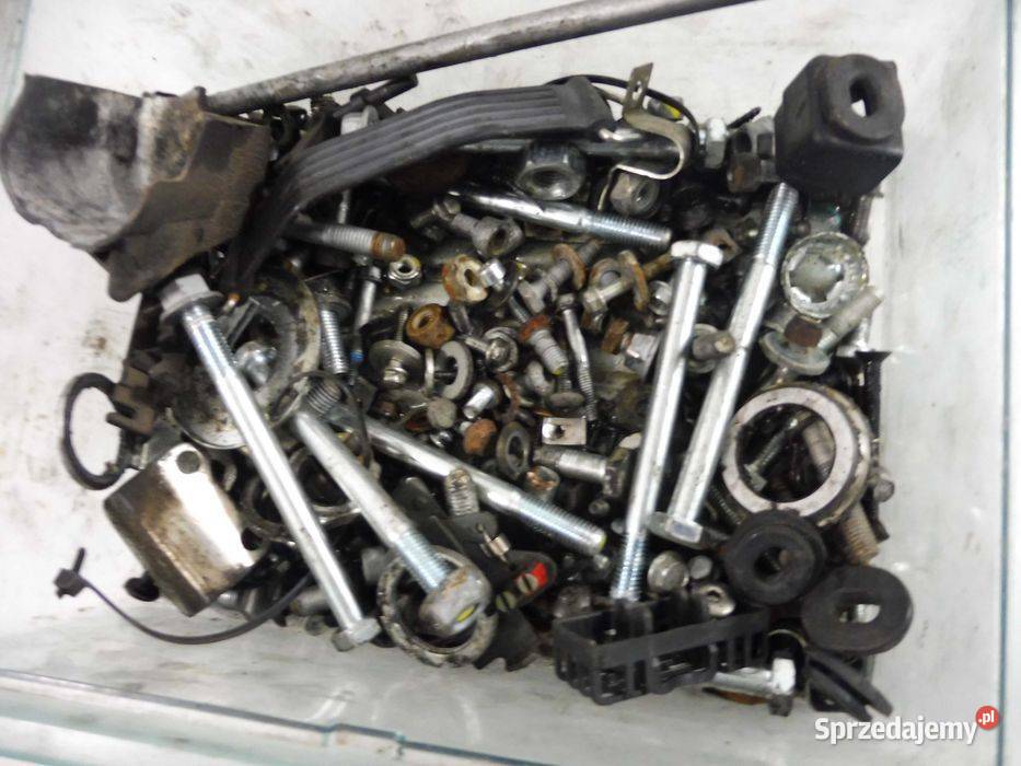 Piaggio MP3 500 śruby z demontażu 1420r A730 wielkopolskie