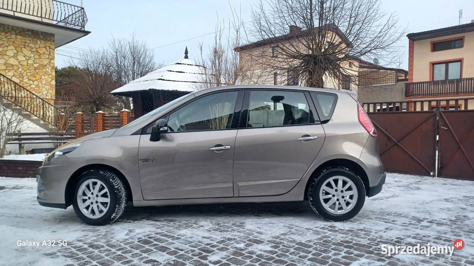 Renault Scenic III 19 dCI 130 PRIVILLAGESUPER Rok produkcji 2011