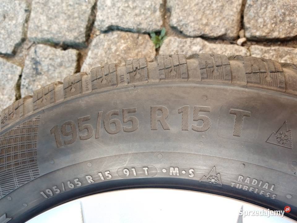 Sprzedam felgi stalowe z oponami zimowymi Rozmiar 15" Koła i felgi Jawor