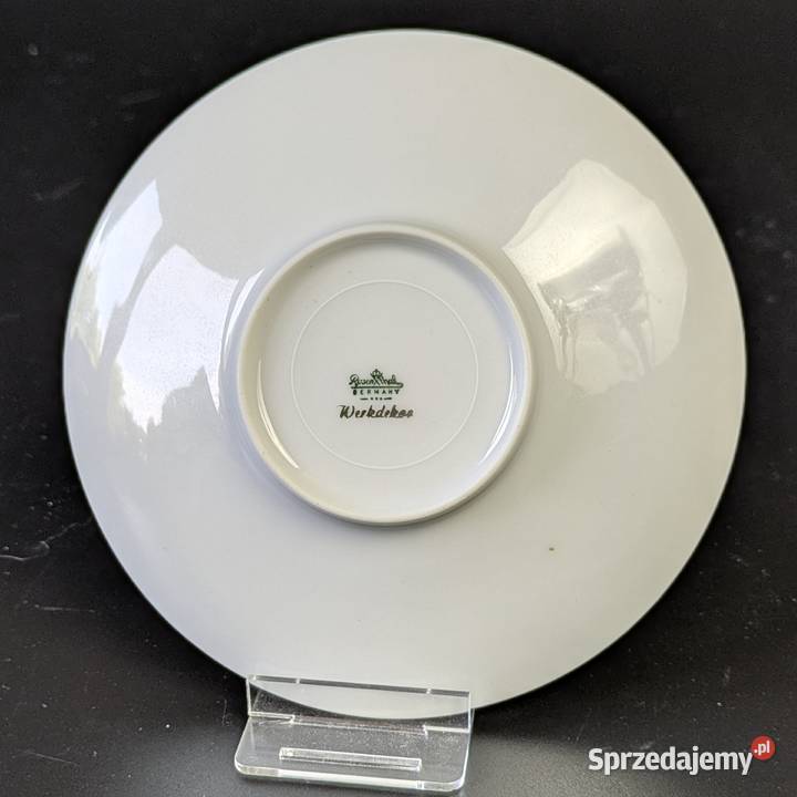 SpodekPodstawka Bettina Rosenthal Legnica