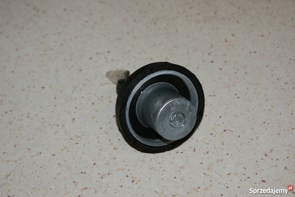 korek paliwa 126p fl nowy Białobrzegi sprzedam