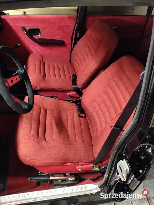 Wnętrze foteleplis boczki volvo 140142144 Chocicza