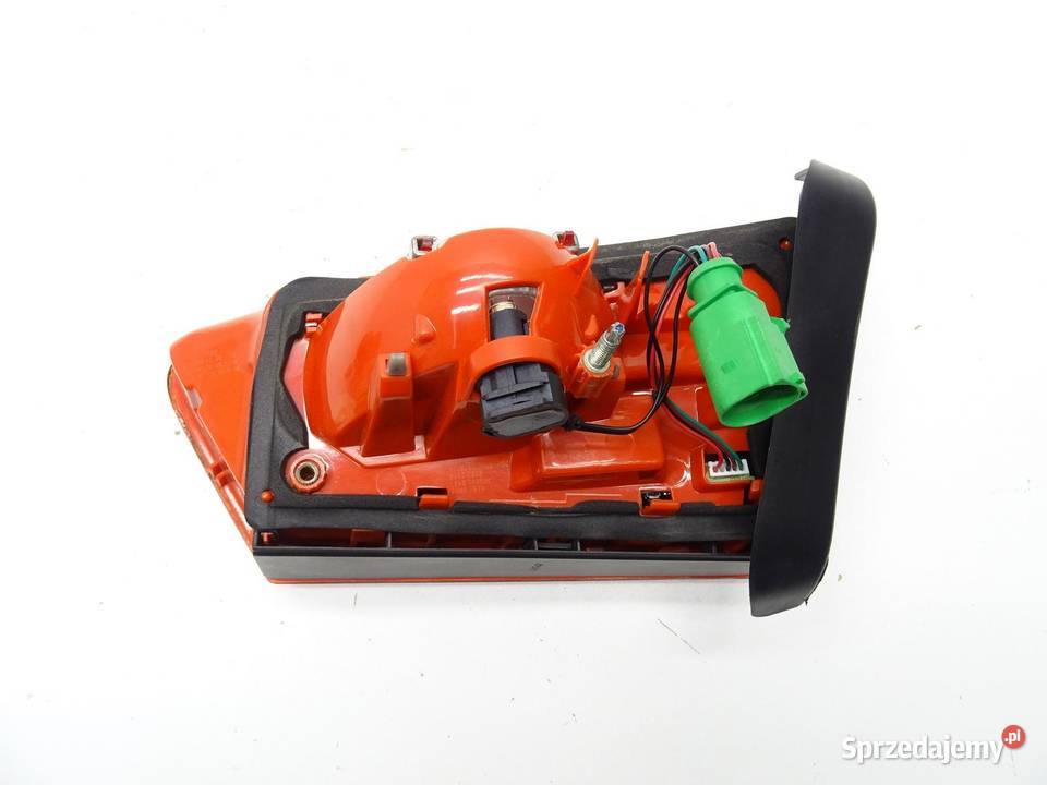 LAMPA LEWY TYŁ LEWA W KLAPĘ 4G5945093A AUDI A6