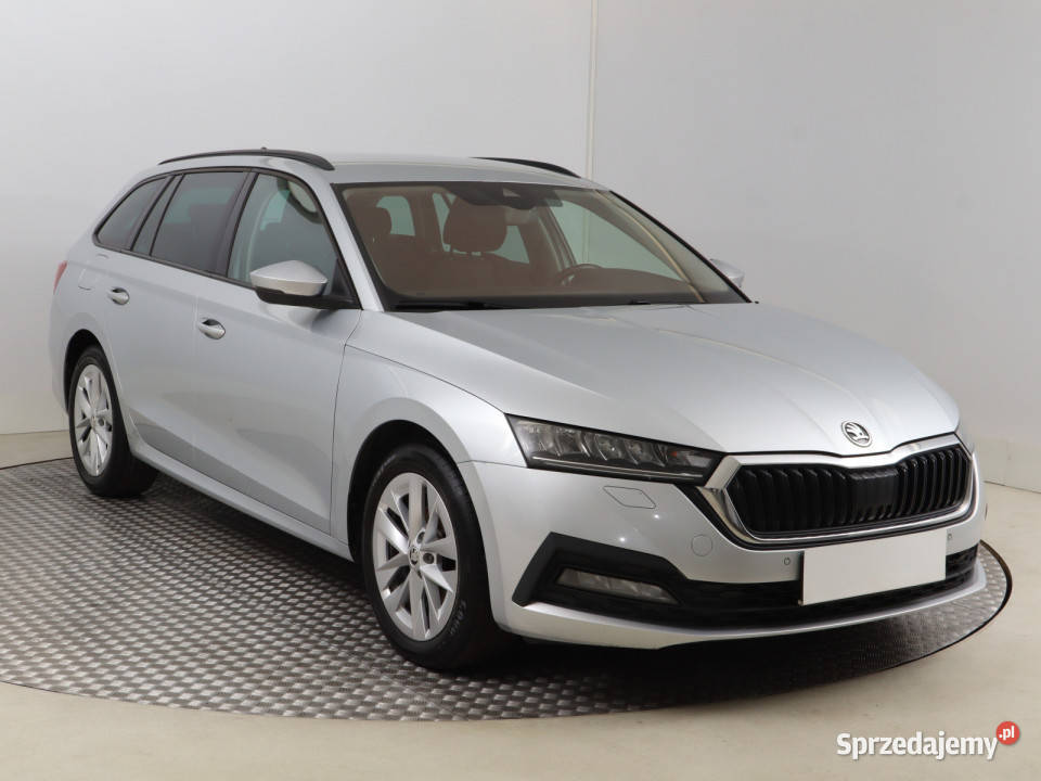 Skoda Octavia 20 TDI światła przeciwmgielne Bielany Wrocławskie