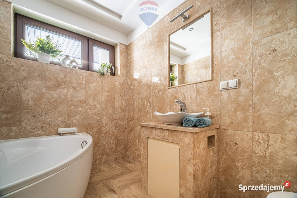 Dom wolnostojący w centrum JedlniLetnisko