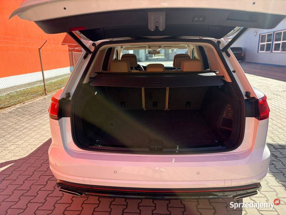 Volkswagen Touareg III 30 TDI 286 2018r 4x4