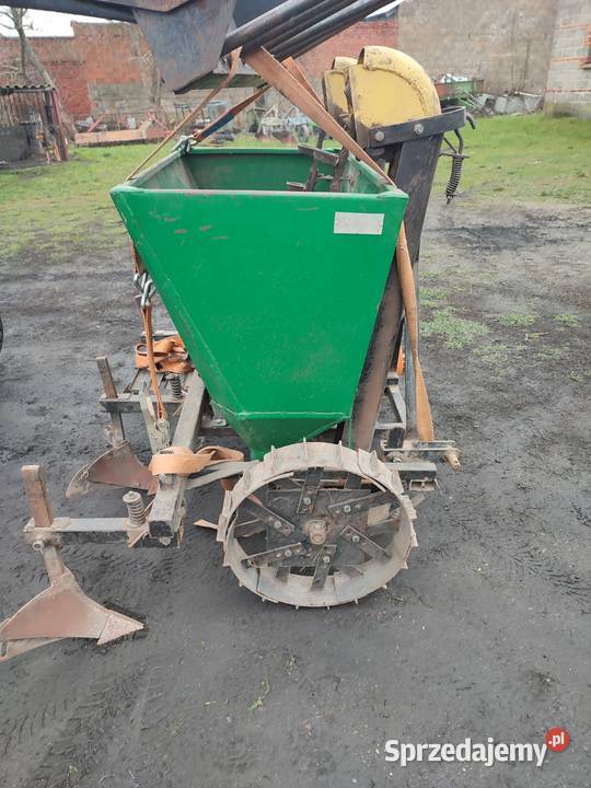 Sadzarka do ziemniaków państwowa Met Chem Pilzno wielkopolskie Gołuchów sprzedam