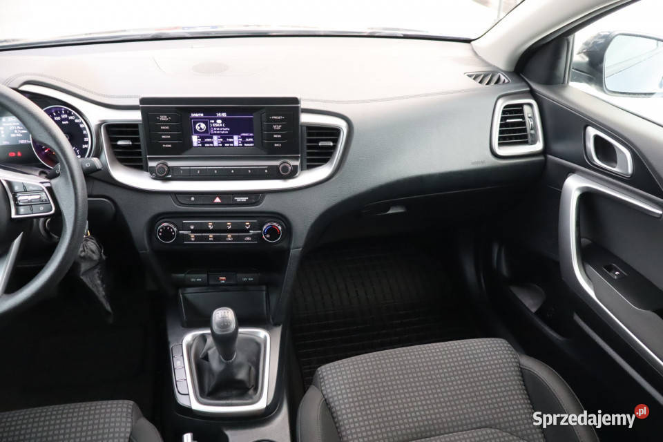 Kia Ceed 10 TGDI nieuszkodzony śląskie