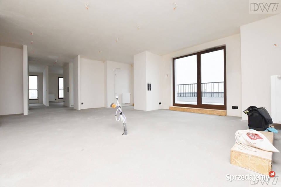 4 pokoje3 mpostojowetaras 40 m2widok na Wawel balkon