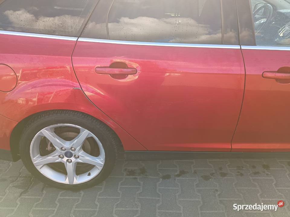 Ford Focus kombi 16 ecoboost 150 2011r asystent pasa ruchu sprzedam