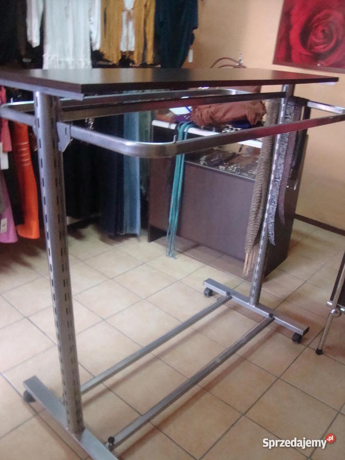 GONDOLE DO SKLEPU ODZIEŻOWEGO Jawor