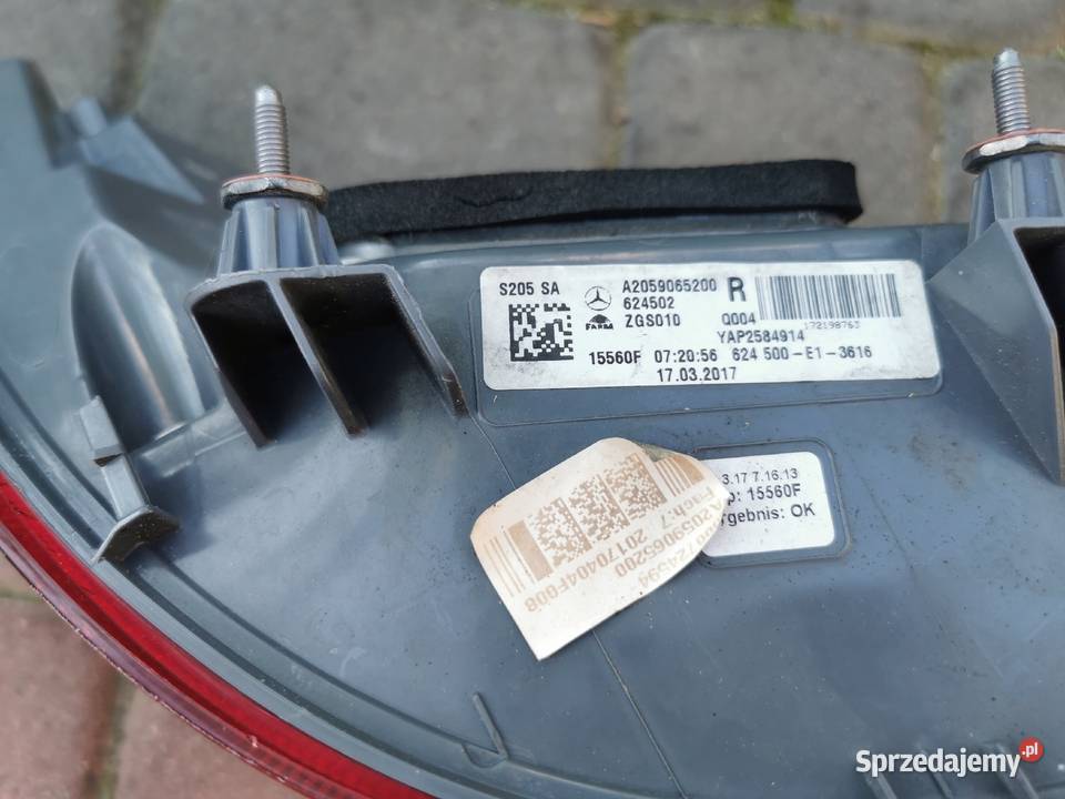 MercedesBenz OE A2059065200 lampa tylna prawa osobowe Jelenia Góra