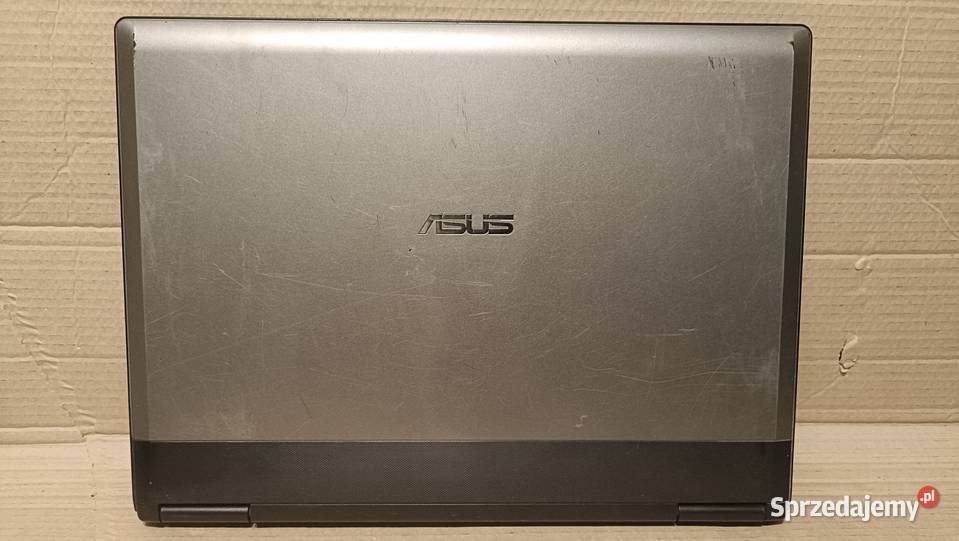 Laptop ASUS F7F7S025C