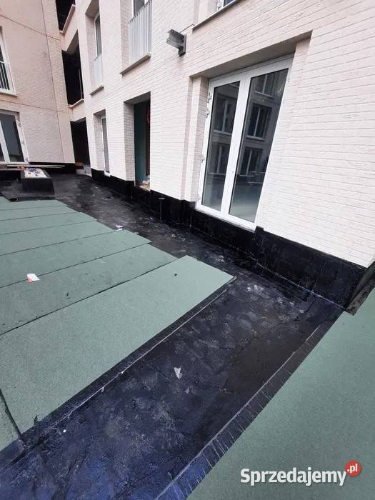 Płaskie dachyHydroizolacje Płynne Membrany Usługi dekarskie Kielce