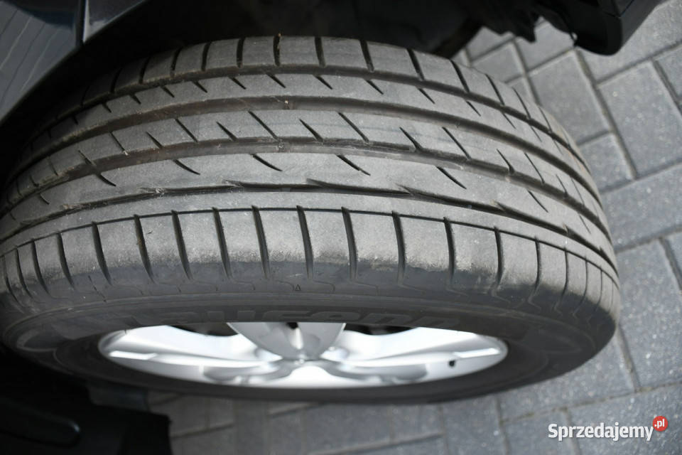 Hyundai ix35 20 CRDi Stan Skóragrzane fotele kurtyny powietrzne