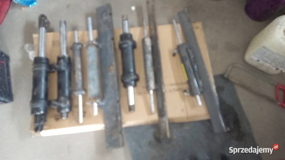 Siłownik przelotowy hydrauliczny wspomagania Nowa Karczma