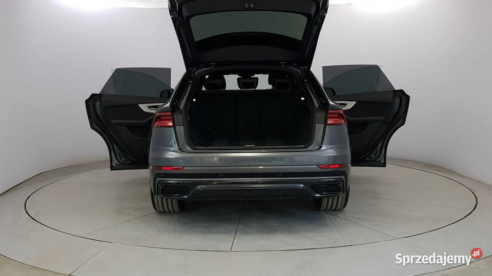 Audi Q8 55 TFSI mHEV Quattro Tiptronic z Warszawa