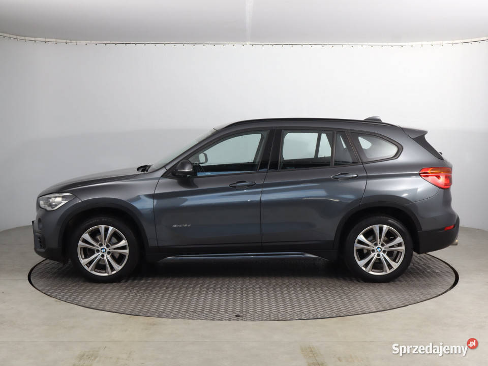 BMW X1 xDrive18d światła do jazdy dziennej Bielany Wrocławskie sprzedam