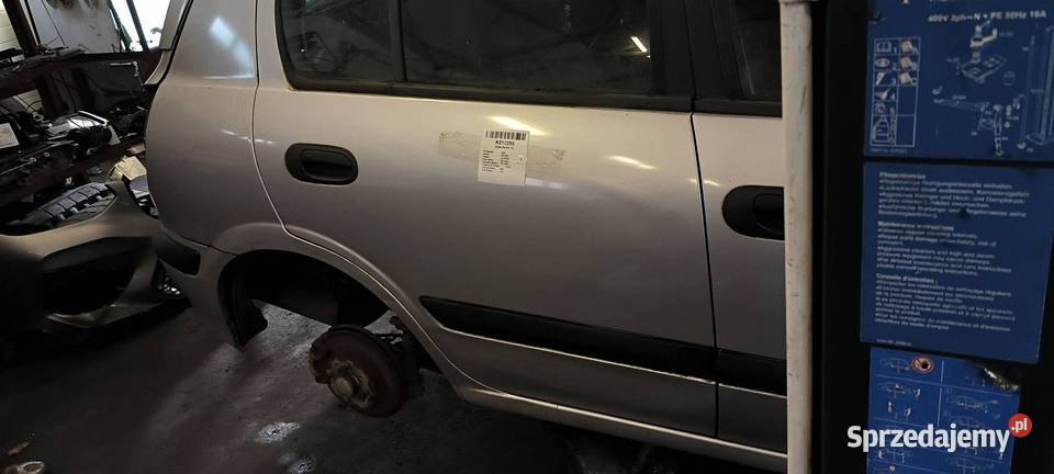 DRZWI PRAWE TYŁ NISSAN ALMERA KL0