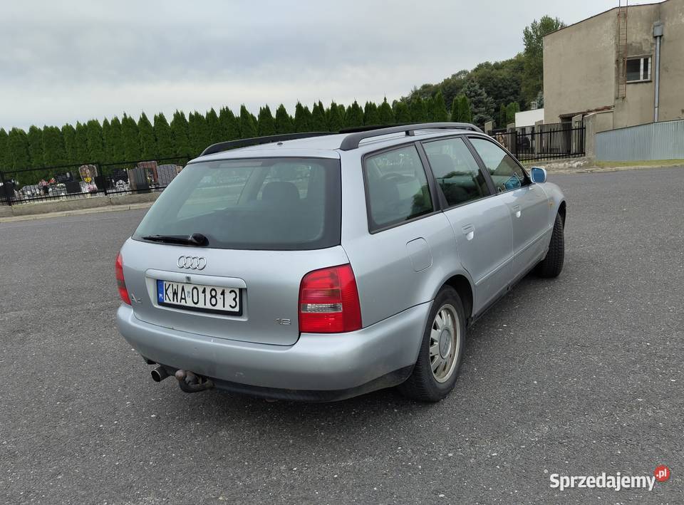 Audi A4 16 benzyna nowy przegląd srebrny Bobrek