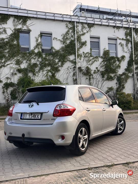 TOYOTA AURIS 18i HSD 136 Hybrid światła przeciwmgielne Białystok sprzedam