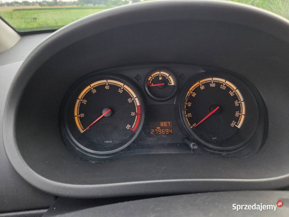 Opel corsa d 12 2010r Rok produkcji 2010 Lipno sprzedam
