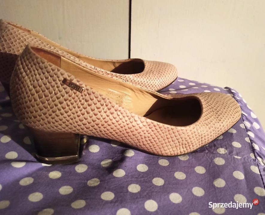 beżowe czółenka Częstochowa