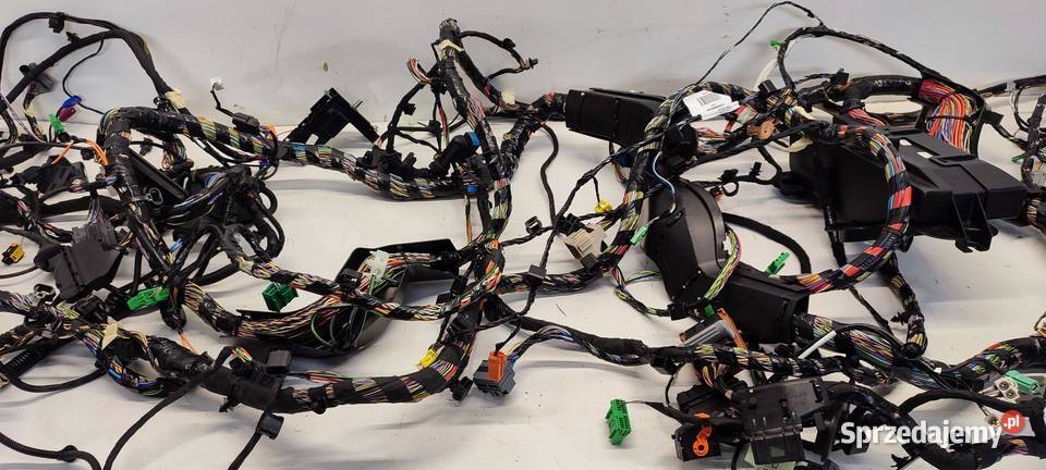 VOLVO XC40 WIĄZKA KABINY HYBRID RHD ANGLIK Materiały instalacyjne dolnośląskie