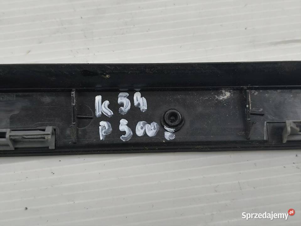 LISTWA SZYBY CZOŁOWEJ PRAWA PEUGEOT 5008 II sprzedam