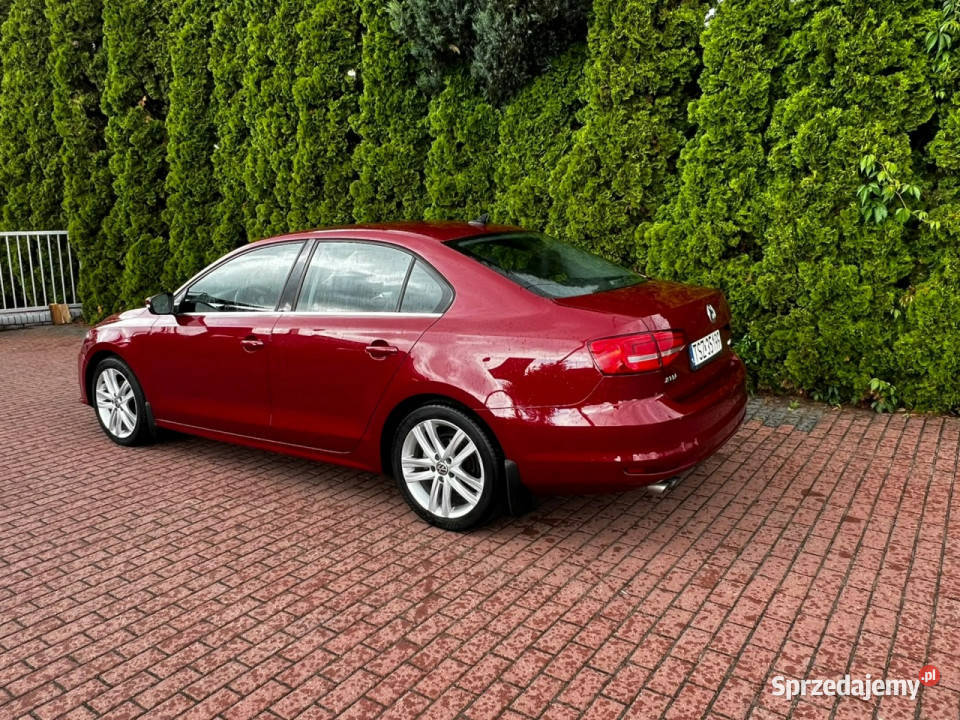 Volkswagen Jetta 20 TDI Szklany dachSkóraKamera elektrycznie ustawiane fotele Baranowo sprzedam