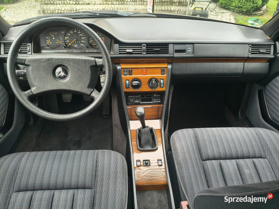 Mercedes W124 20i 118 E200 Stan kolekcjonerski 118KM śląskie Mysłowice